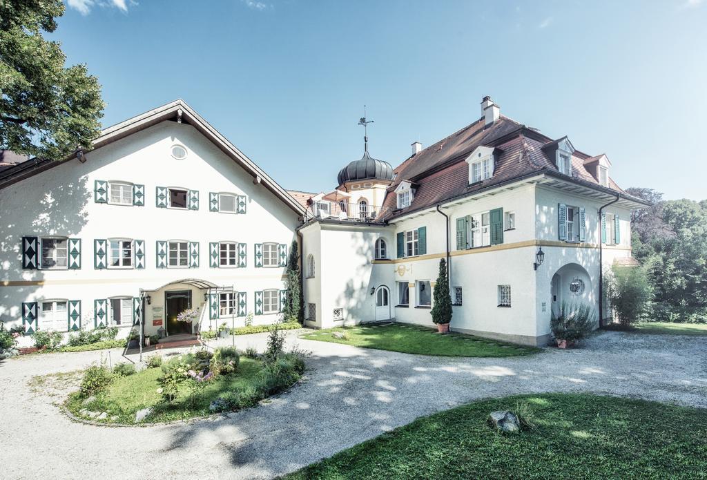 Biohotel Schlossgut Оберамбах Экстерьер фото